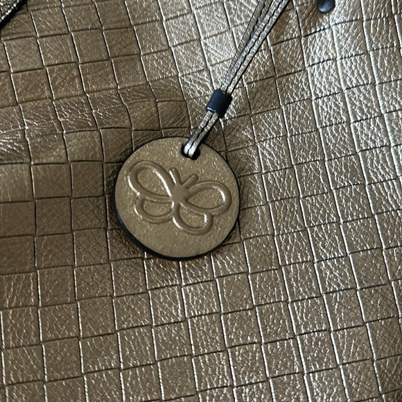 Bottega Veneta bag in gold unbelievably beautiful - Picture 5 of 17